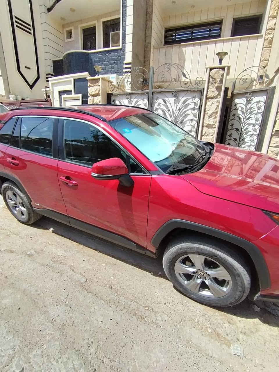 راف فور هايبرد LE 2022 وارد ضربتها باب السائق السعر 28500 $ َبيها مجال بسيط
2T3MWRFV8NW137729
بغداد اليرموك ***********  بيه واتساب
