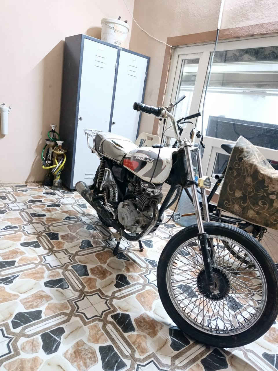 عنوان كركوك عمل شعبي 
سلام عليكم ماطور ايراني للبيع نضيف حيل نوعيه تايكر محرك مجفت جديد صوت ناعم حيل سعر 200وبي مجال رقمي ***********وبيكم خير و دللو
