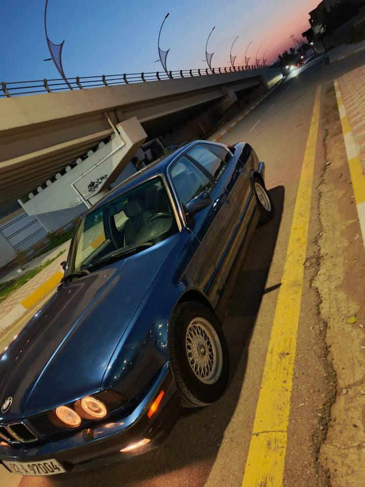 السلام عليكم للبيع بي ام دبليو موديل 93 محرك شرط 525iAكير شرط اصل الفصل بلادي دفتر بنزين بي سنويه جديد سياره بدون ضربه بكم كبس تكمه طرف السكن تعديل بارد شرط لايت زينون اصلي ستيرن ايرباك تجديد سرعه جامات كهرباء سياره احلى من الصوره صدر امامي خلفي دبلات كل جديد  سعر 65 بيها مجال للطيبين شراي استفسار على رقم *********** كركوك, العراق
