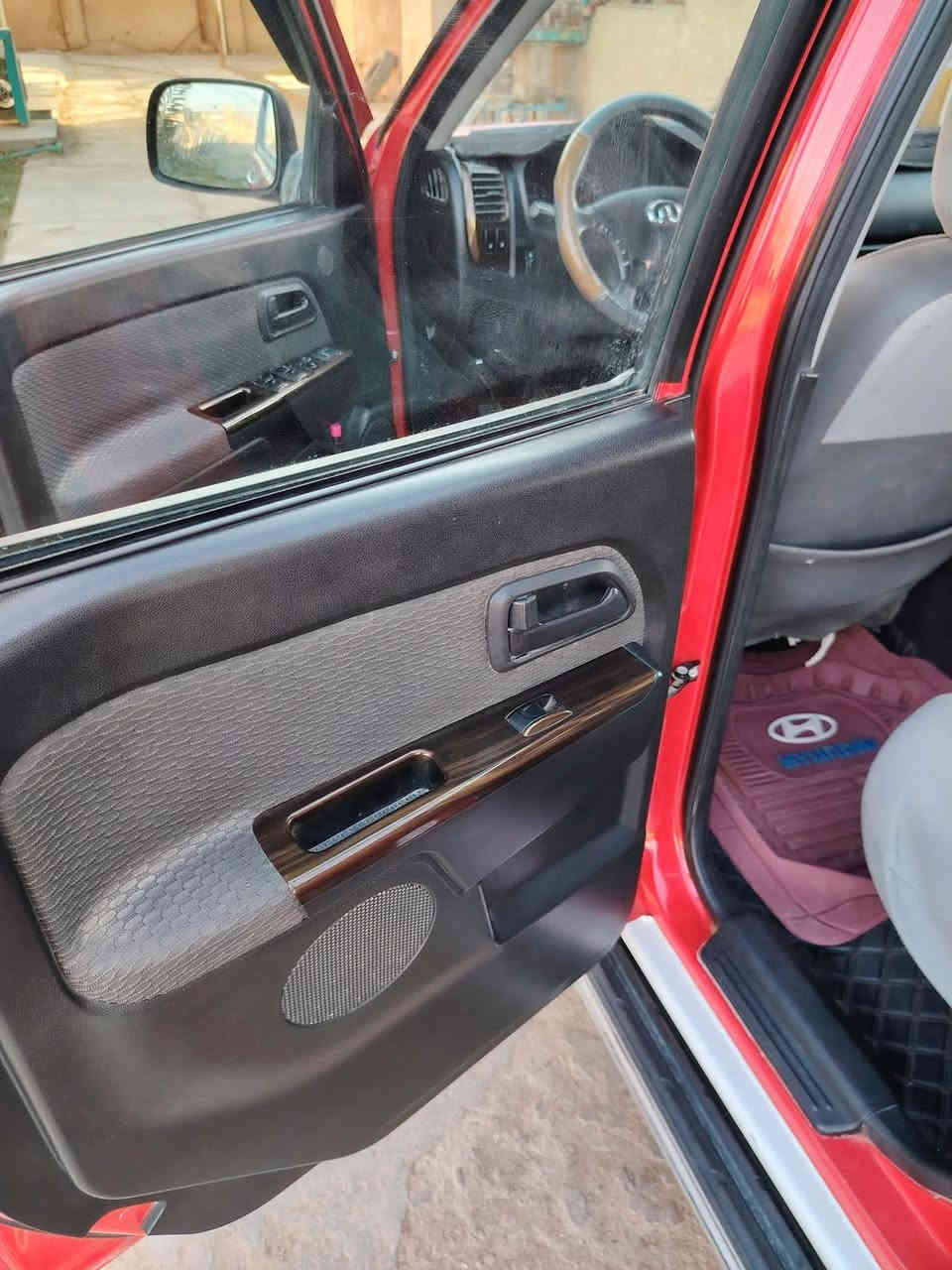 سلام عليكم بيكم ٢٠ بااسمي مكفوله العنوان قضاء الشنافيه سعر. 117 وبيه مجال بصيط
 ***********
