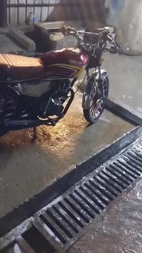 دراجه ايراني موديل اربعه وعشرين السعر 550 الرقم07755392517