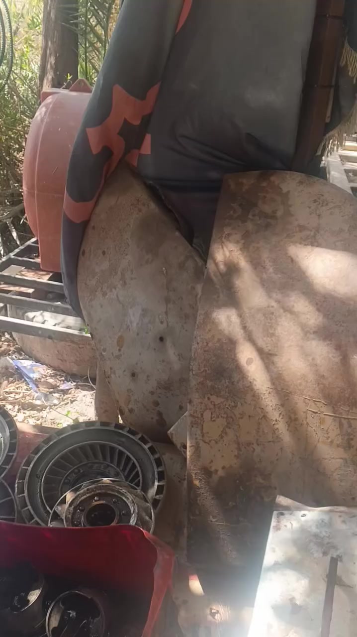 سلام عليكم لبيع غراض شفل 70. بي.خراض كلها يبانيه وبلاديه مكينه 102. جديده. غراض ابيعهن شلع قلع كلهن. 750قفل . جوه سوك. . مكان بابل حله. رقم هاتف ***********
