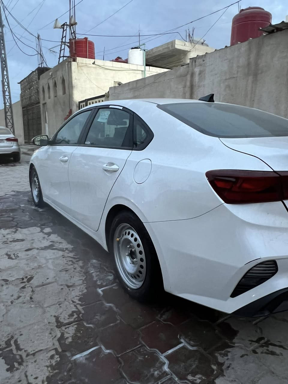 سلام وعليكم
البيع كيا فورتي 
مديل 2023
رقم بصره معوقين 
المحرك :2000-دوش 
.رادار امامي 
.اوتو بريل امامي 
.نظام تحديد المسار 
.مثبت سرعة 
.تحكم ستيرن 
.شاشه وكامره 
3 انضمه قياده 
توقف ذاتي امامي 
حادثه ب امريكه تبديل بنيد مثل الون 
وهنا بل عراق تبديل جاملغ امامي صفحت سايق مثل الون سياره اليبل واحد مابيه صبغ تعديل بل برانكيت كد شبر بدون صبغ الغد مكفول / بكان سياره بصره جبيله شراي ينتصل على رقم 
تخم تاير حداديه تبريد تدفة كله شغال 
رايده ب 135  وبيه مجال قليل /
شراي ينتصل ***********
