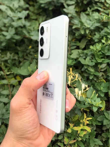 Realme C71
لۆک لۆکە 
پاتری 6300
256 گێگابایت 
ڕام 8
نرخی 155 هەزارو کەمێ مامەڵە 
***********
واتساپ ڤایبەر السليمانية
