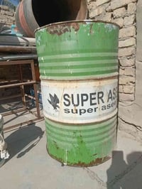 برميل مال نفط نضيف جدا السعر 20وبي مجال 07829691648