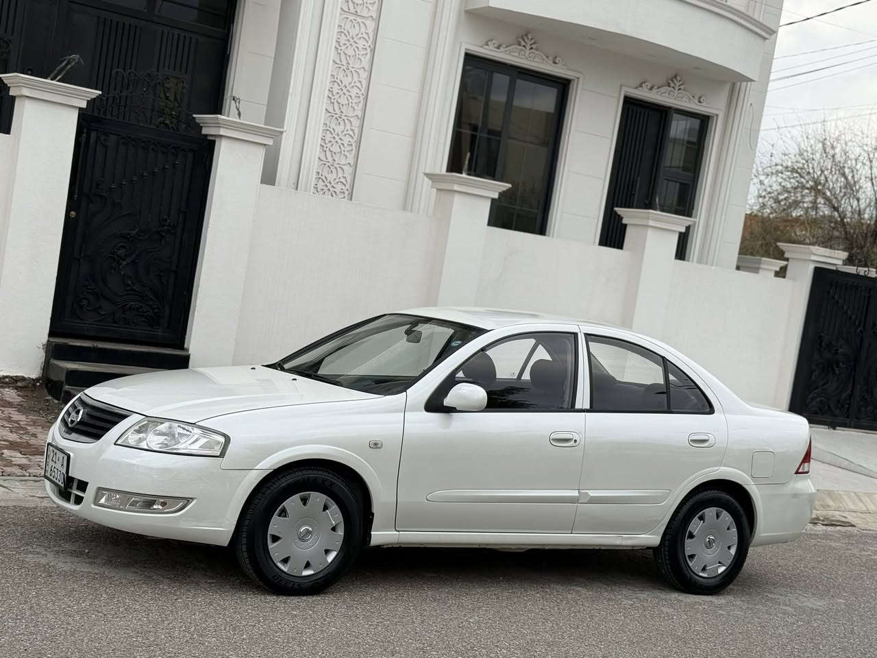 سيارة نيسان صني 2010 
شرط كير محرك صدر امامي خلفي جاهزها اربعه تايرات جددت ماشيه 121 سياره على وضع شركة اسبير شركة منازل بيها كارت بل جاملغ وبارد واحد وباقي كفاله عامه من كلشي سعر 117
***********
