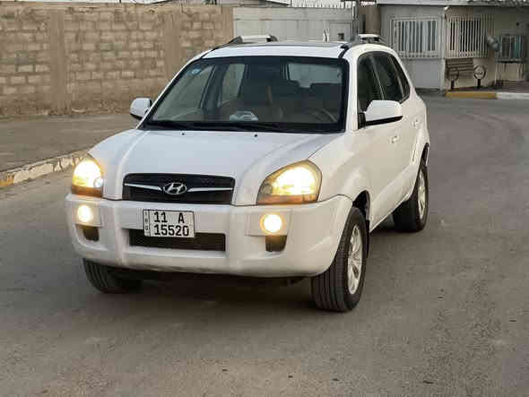 بسم الله الرحمن الرحيم 
توسان 2009 خليجي رقم بغداد انكليزي وهزه جديده باسمي تحول شرط فتحت سقف مكينه 2000 جديده كير مكفول تخم تاير تبريد ثلج تدفئه شغاله صدر امامي خلفي جديد لوك
السياره جاهزه بدون نقص الحمدالله بيه ضربه باب الصدر ولي وراه فقط ولباقي مكفول من صبغ وتبديل وسونار مرفق بل صور مكاني البياع المواصلات السعر 102 وبيه مجال 
رقمي *********** اي ستفسار اتصل وبخدمتك
