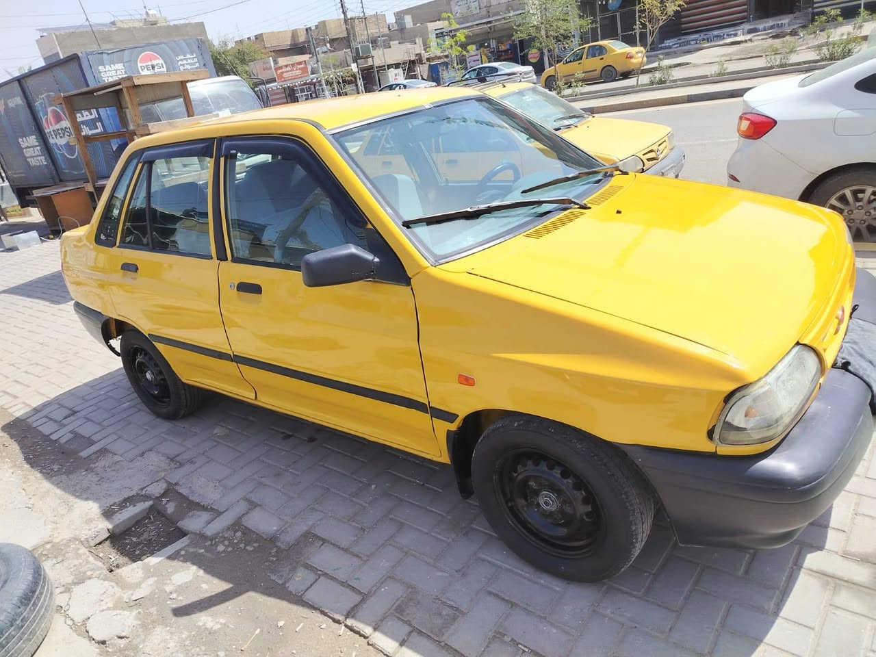 السلام عليكم ورحمه الله
من رخصة الادمن سايبه موديل 2012. السياره جاهزه رقم بغداد مصفره هيئه وغرامات سنويه ماصاقطه ل27
سياره گير مكينه صدر تايرات كهربائياة فول جاهزه  سياره موس گشرتها وجاهزه للشغل خير من الله 
السعر 28 وبيها مجال حق الجيه المكان بغداد البياع شارع الضغط 
رقم بي واتساب ***********
