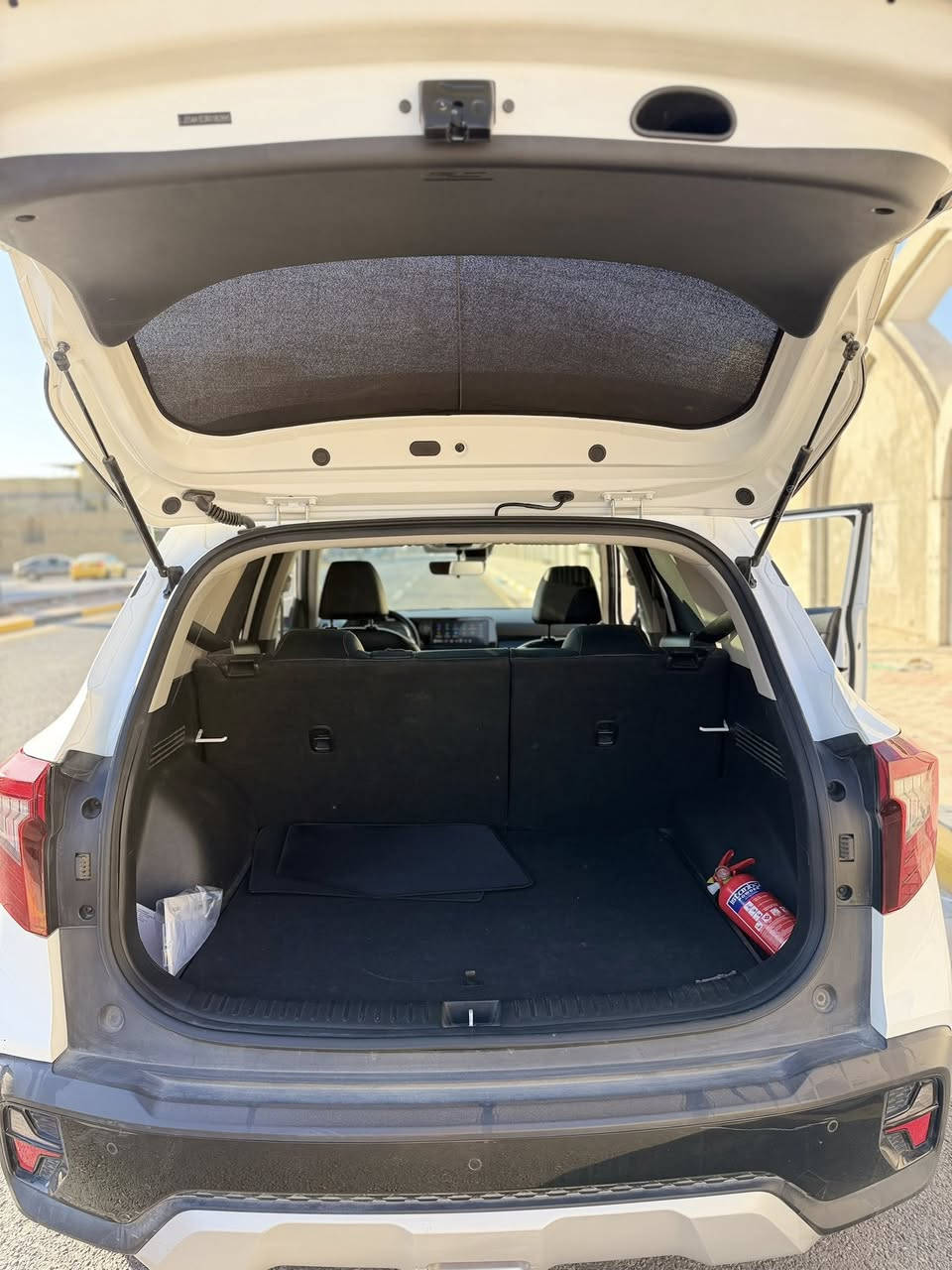 كيا سلتوس 2025 بسعر مناسب جدا
عداد المسافة :21الف KM
السيارة فول مواصفات 
بانورما _كشنات جلد_تحكمات ستيرن _لايت زنون _بصمات ابواب وتشغيل _سايد بريك كهربائي_اوتو هولد_ خمس وضعيات قيادة _فول رادرات ونقاط عمياء_بك لايت لد _شحن وايرليس امامي خلفي _ تبريد قطعتين 
السيارة نظيفة واستخدام شخصي 
رقم كربلاء تحويل مباشر 
السعر 167 مع مجال جدا قليل 
عنواني كربلاء 
لاستفسار اتصال على ***********
