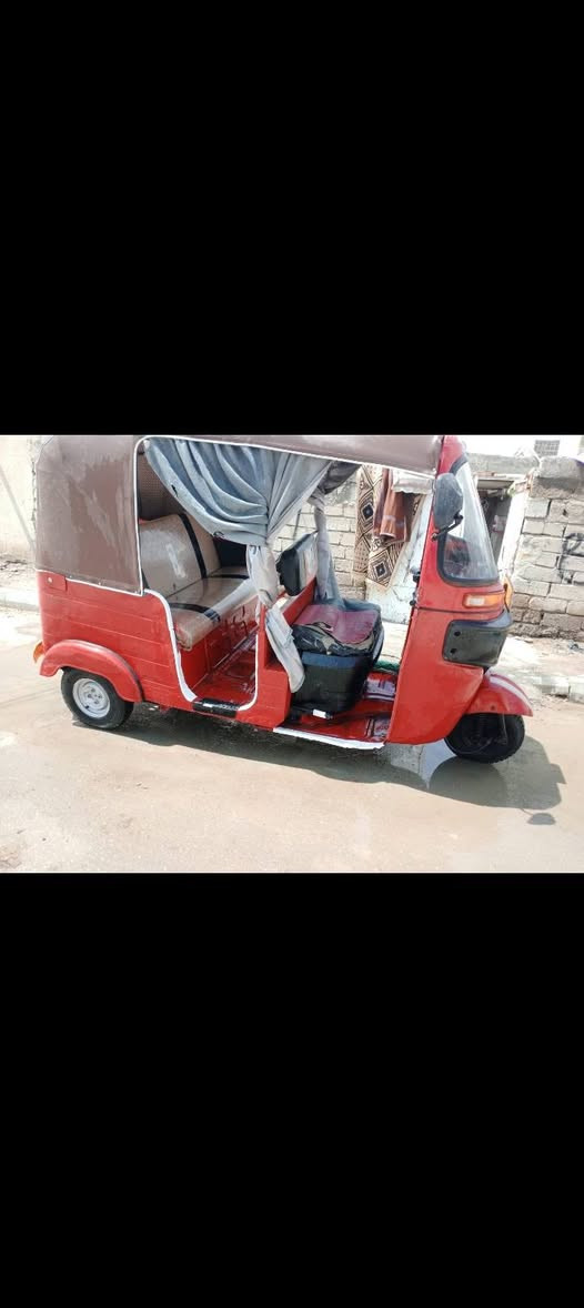 تكتك للبيع موديل ١٨ شهر ١٢ تكتك حلوه  داك عله صاحبه واستفسر من عده هاذه رقم ***********
