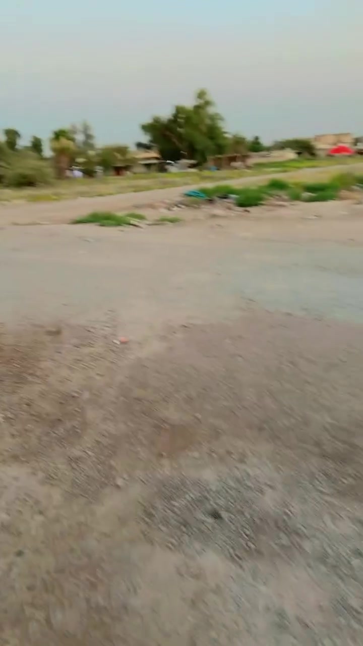 السلام عليكم 
قطعة ارض للبيع
العنوان داخل الفيديو 
للاستفسار ***********
