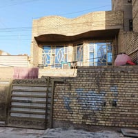 دار للبيع في منطقة الكمالية شارع المركز قرب السوق مساحة 150 متر الواجه...