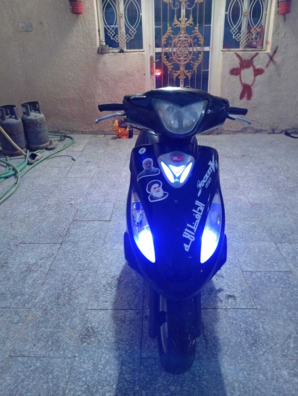 سلام عليكم
دراجه للبيع كامكوv2
محرك 125
دراجه ناعمه مامفتوحه 
شراي يتصل ع هذا الرقم 

***********
