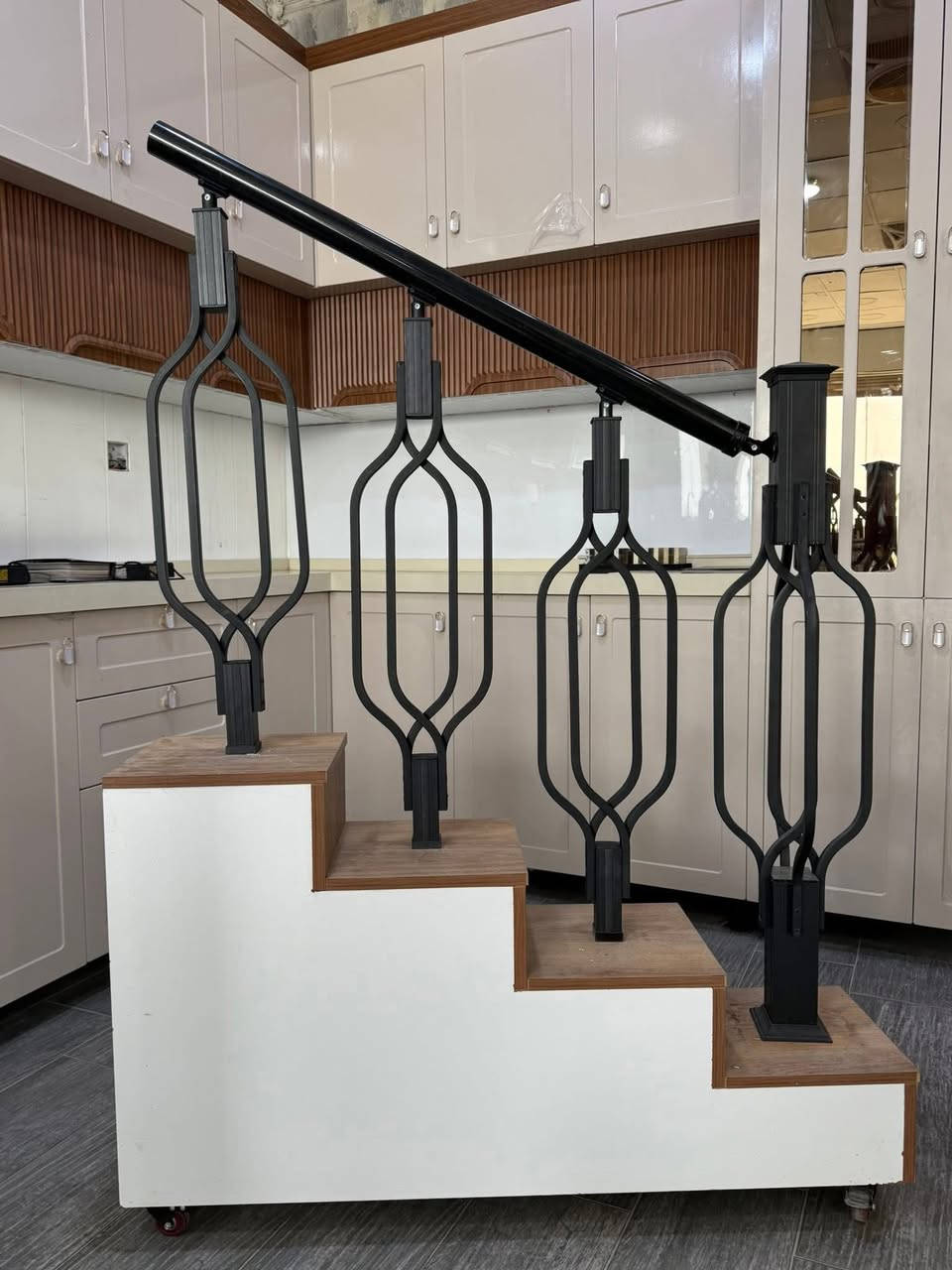 محجرات حديثة 
تصاميم عصرية 
حديد والمنيوم 
متوفر جملة ومفرد 
للاستفسار 
***********
الناصرية السيف خلف المصرف العقاري
