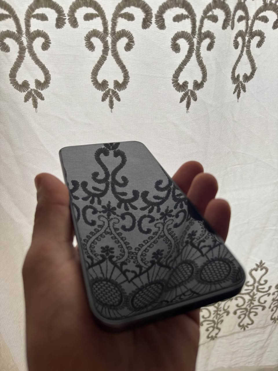 ئەڤ ئامێرە بۆ فرۆتنێ یە ب کۆندیشنەکێ نێزیک ل نوی، زۆر
ب کێمی هاتییە بکارئینان.
•پاقژی: %98 پاقژە (گەلەک یا پاقژە و بێ 
کێشەیە).

گرنتیا شەریکێ 
5 هەیڤ یێت ماین

• پێدڤیێن دگەل:

• شەحنا وێرێ یا شە ریکێ (Original Charger).
• هێدفونێن وێرێ یێن شە ریکێ (Original Headphones).

• بها: 225$ (دۆلار)

💡 بۆچی ئەڤ موبایلە یا باشە؟

ئەڤ مۆدێلە ب تایبەتی بۆ وان کەسان یا ب ناوبانگە یێن حەز ل یارییان (Gaming) دکەن، چونکی دیزاینەکێ جیاواز و هێزەکا باش یا هەی. زاخو, دهوك


**إذا كنت صاحب هذا الإعلان وتريد حذفه لأي سبب، رجاءا أرسل رسالة إلى الدعم الفني**