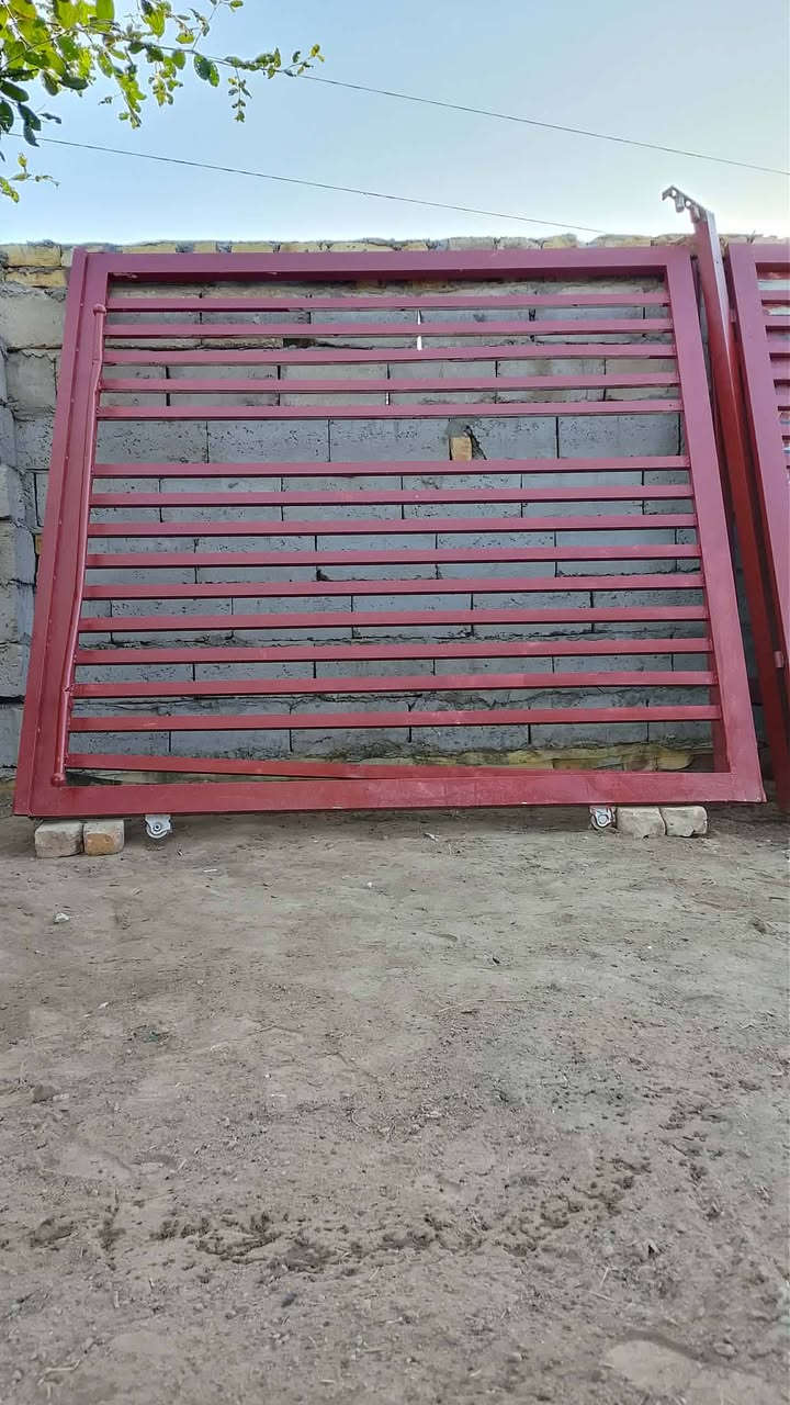 باب للبيع سلايت نضيف  ***********
