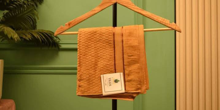 خاوليات الهنديه الدرجة اولى 

نوعيه ممتازة جدا خامة درجه اولى 

سعر القطعه ب4000

توصيل داخل الغزالية وبغداد والمحافظات كافة بس ب3000

لطلب مراسله الواتس ***********

ملاحظه من حق الزبون فحص البضاعه بوجود المندوب
