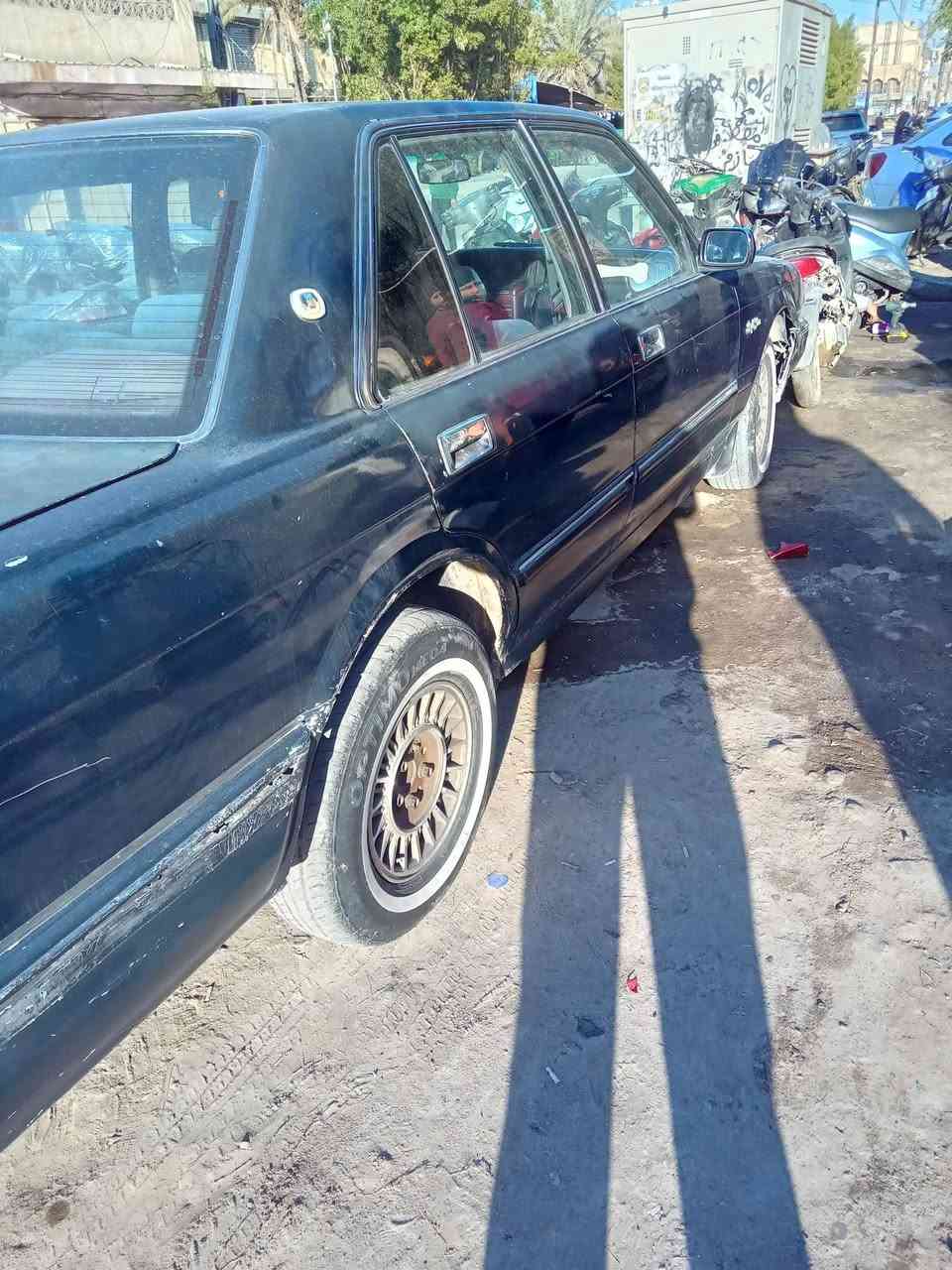 السلام عليكم سيارة سيدان تيوتا موديل 1989  كير ومحرك فيفتي زينات حداده زينة  تحويل راعيها موجود وكاله بأسمي عنواني بغداد 
السعر المطلوب 25ورقة بيع او مرواس رقم صدامي صلاح الدين
***********
