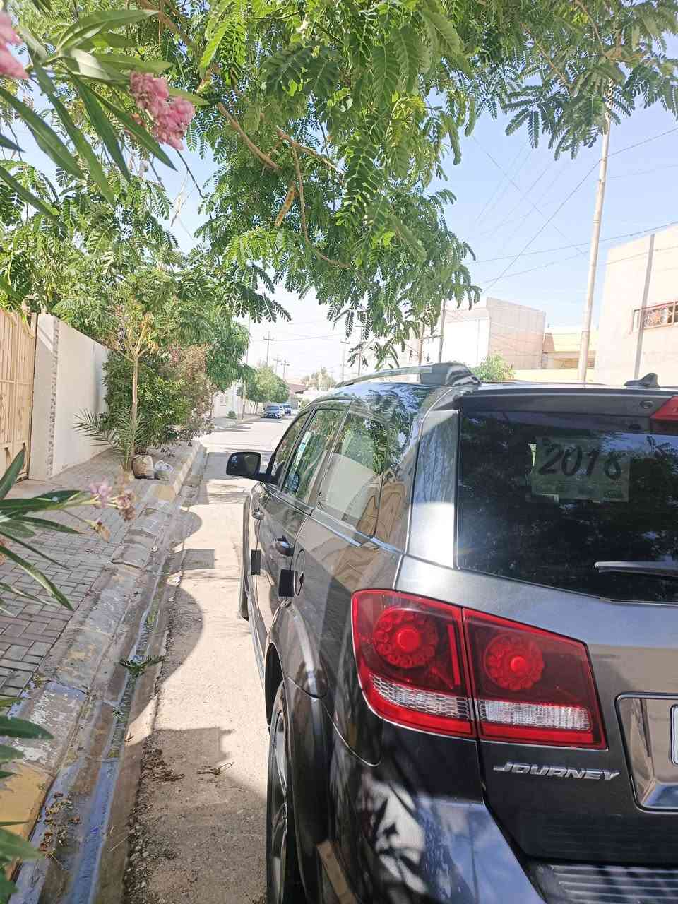 سلام علیکم دوج جورنی مودیل 18 موصفات کروز رود بیه قطعتین صبخ 6سلندر   7راکب 3قطه تبرید  سنویه جدید رقم اربیل میمیز  سعر143 بیه مجل بسیط رقم ***********
