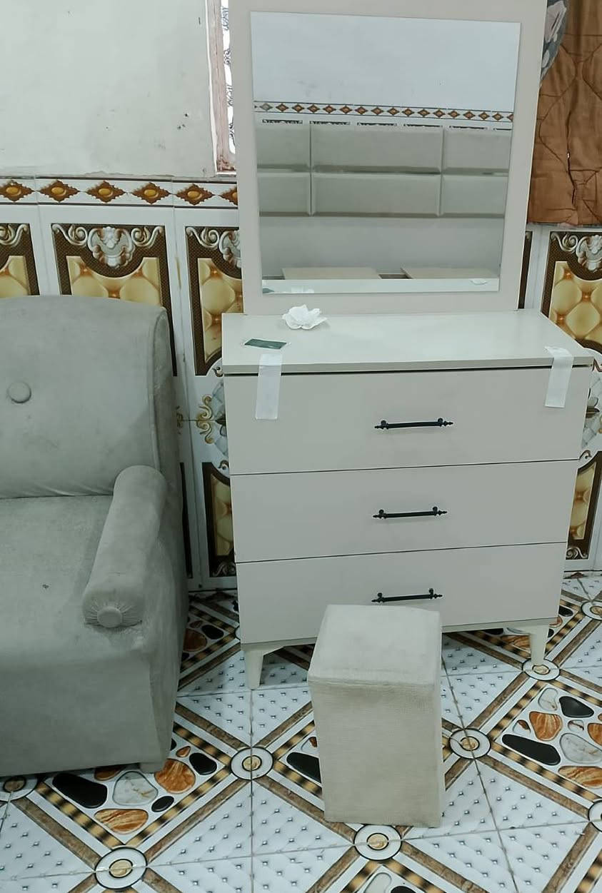 غراض للبيع  نضاف كلش مكان الرفاعي   تخم 225
غرفه 600. كنتور 150 المكان الرفاعي


**إذا كنت صاحب هذا الإعلان وتريد حذفه لأي سبب، رجاءا أرسل رسالة إلى الدعم الفني**