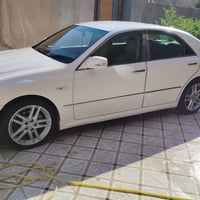 كراون شاهينة • ٢٠٠٤ • كفالة عامة