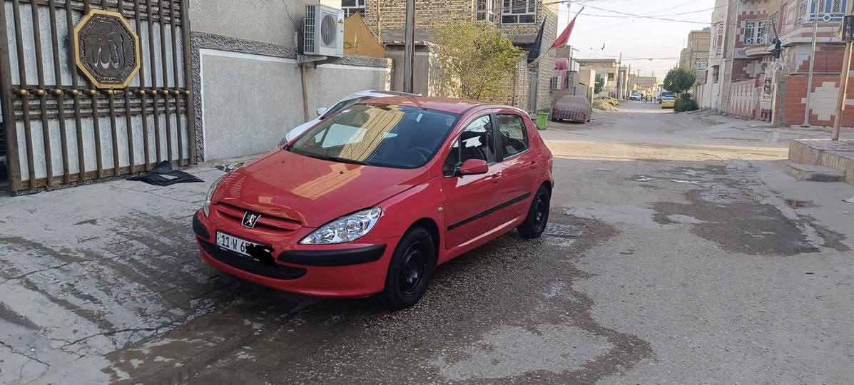 بيجو ٢٠٠٥بيه مكانات قليله صبغ وباقي مكفوله مابيه اي نقص فقط تبريد من اشتريته بالشتاء ماشفته شبيه علىً كلام اشتريته منه كال يشتغل  وباقي كامله من كلشي 
مكاني الحله مركز الحله 
السعر ٥٠$قفل 
سياره اسمي تداور هنا بالحله


**إذا كنت صاحب هذا الإعلان وتريد حذفه لأي سبب، رجاءا أرسل رسالة إلى الدعم الفني**