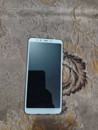تلفون مستخدم نضيف جدا نوعيه قديمه شركة شاومي سعره 80 ذاكره 16 للتواصل ...