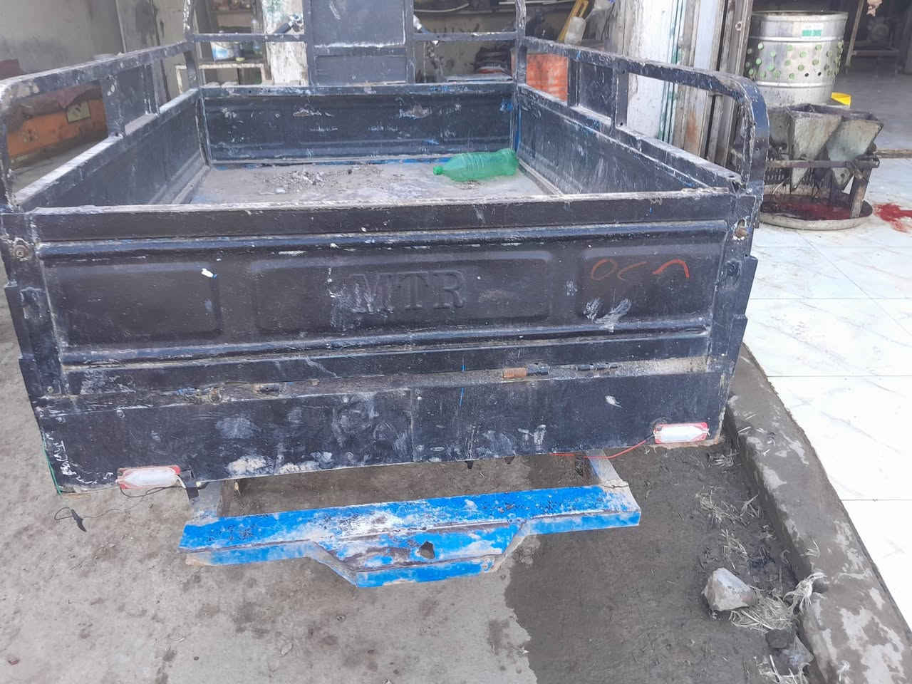 ستوتة امتي ار للبيع السعر 450بيها مجال شغالة هندر واحد  محرك جمرة 20ترتيبات بسيطة يرا مكاني بعقوبة المفرق رقمي *********** ميعجبك لا تعلق ترة اضوجك مو مال مشاطر
