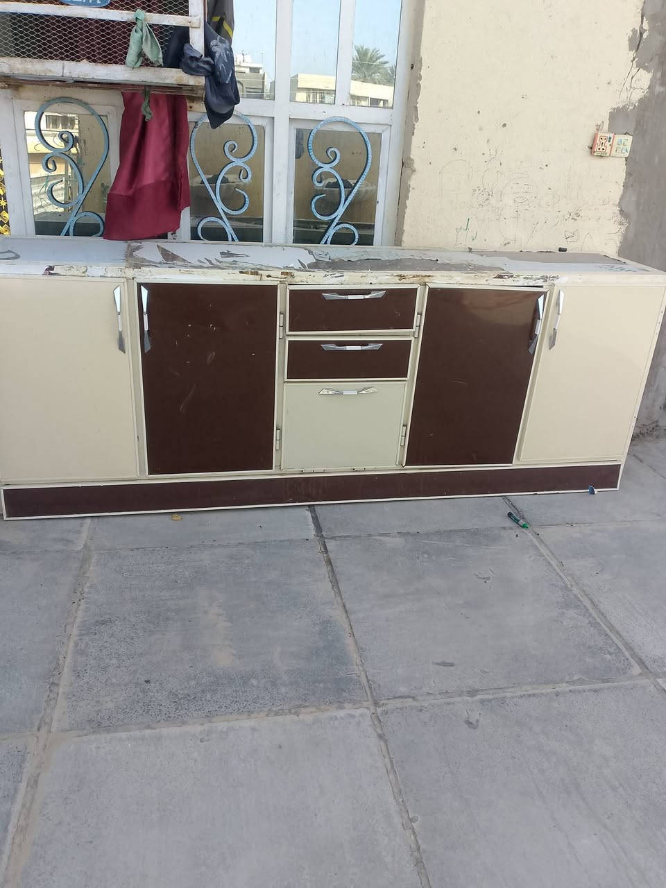 كاونتر قطعتين للبيع نظيق السعر 250الهاتف ***********خاص مفتوح
