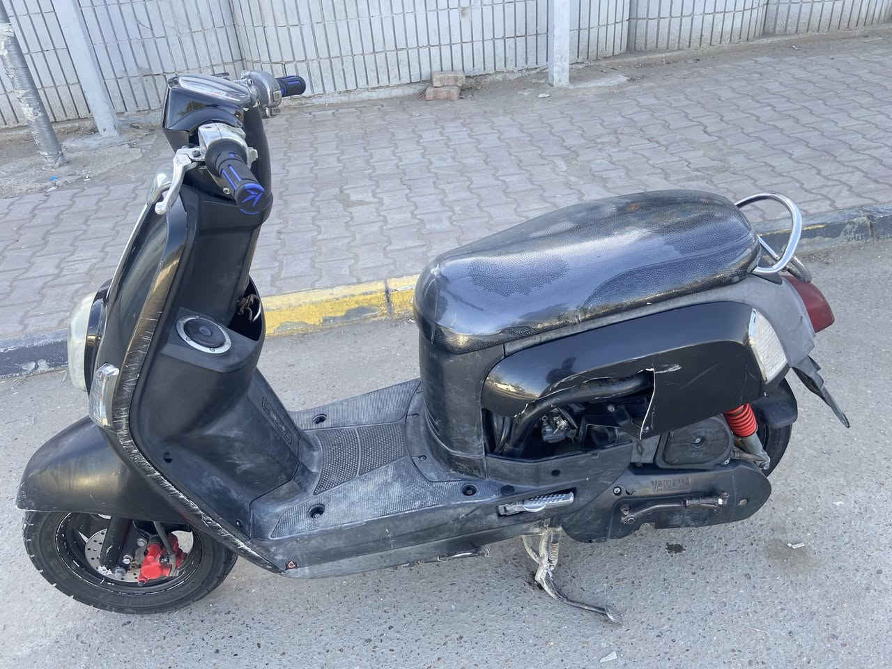 سلام عليكم دراجه بوليس للبيع مكفوله بس كفر مكسور السعر خاص ***********
