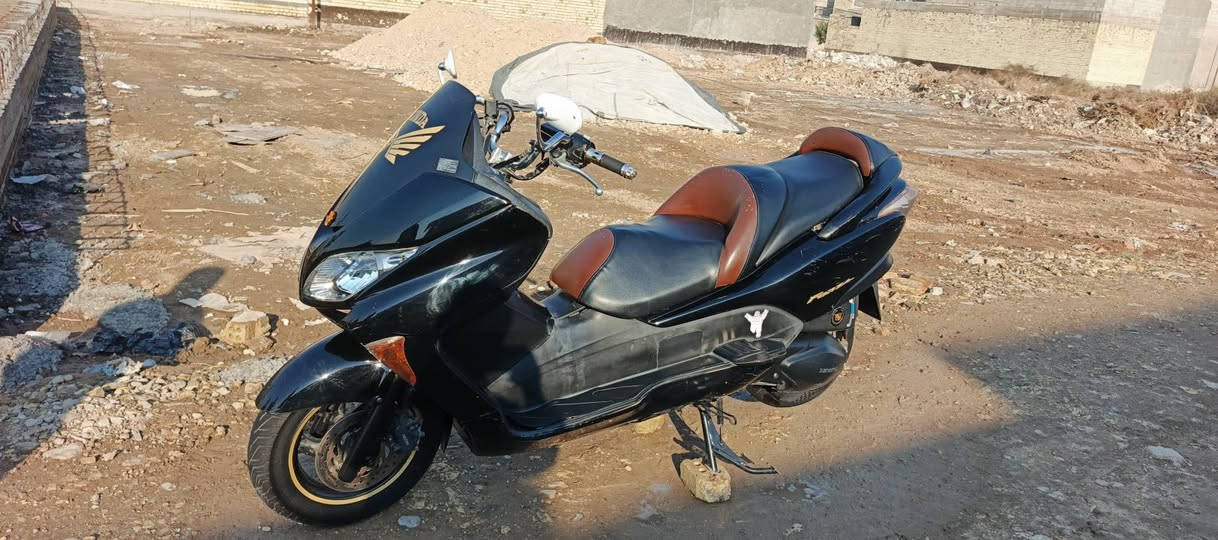 السلام عليكم دراجه فورزه صفر 0_ 8 اللبيع كهربايات كلهه شغاله اوراقهه بيهه بس بيهه كم ملاحضه بصيطه ،، السعر مليون وتلثميه وخمسين وبيهه مجال الطيبين ،، امكان واسط الصويره حي الاسرى الزراعي قرب الحسينيه ام الحسن،، الي يحب يتصل على هاذه الرقم بي واتساب،/***********
