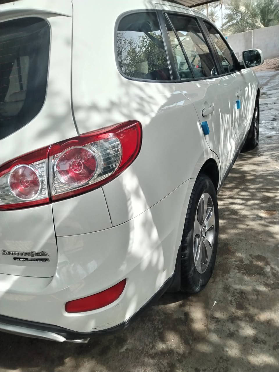 السلام عليكم ورحمة الله وبركاته سنتافيا موديل ١٢ مواصفات الشركه العامه معروفه مواصفاتها كفاله عامه من كلشي بسمي رقم بغداد مشروع وطني مكانها بابل سياره جديده ماشيه ١٣٠ بيها شخط فقط بيع او مراوس حسب القناعه *********** ***********
