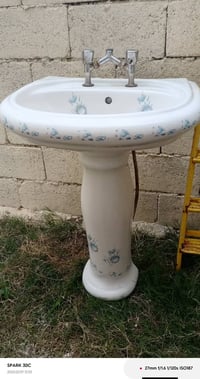 باب مالنيوم بعده جديد سعر 70 مغسله 20 بعده جديد 07808698947