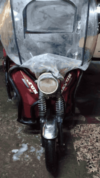 السلام عليكم ستوتة شحن داي ون حلوه ونضيفة بطاريات جدد تايرات 3 جدد وياله جدد السعر 650 المكان بغداد الدورة حي الصحه ه/***********
