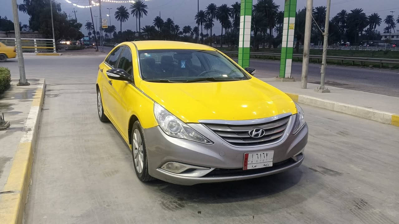 سوناته 11وارد امريكي بدون حادث مكينه جديده لسياره جاهزة مكان بغداد لشعب لسعر 88//***********
