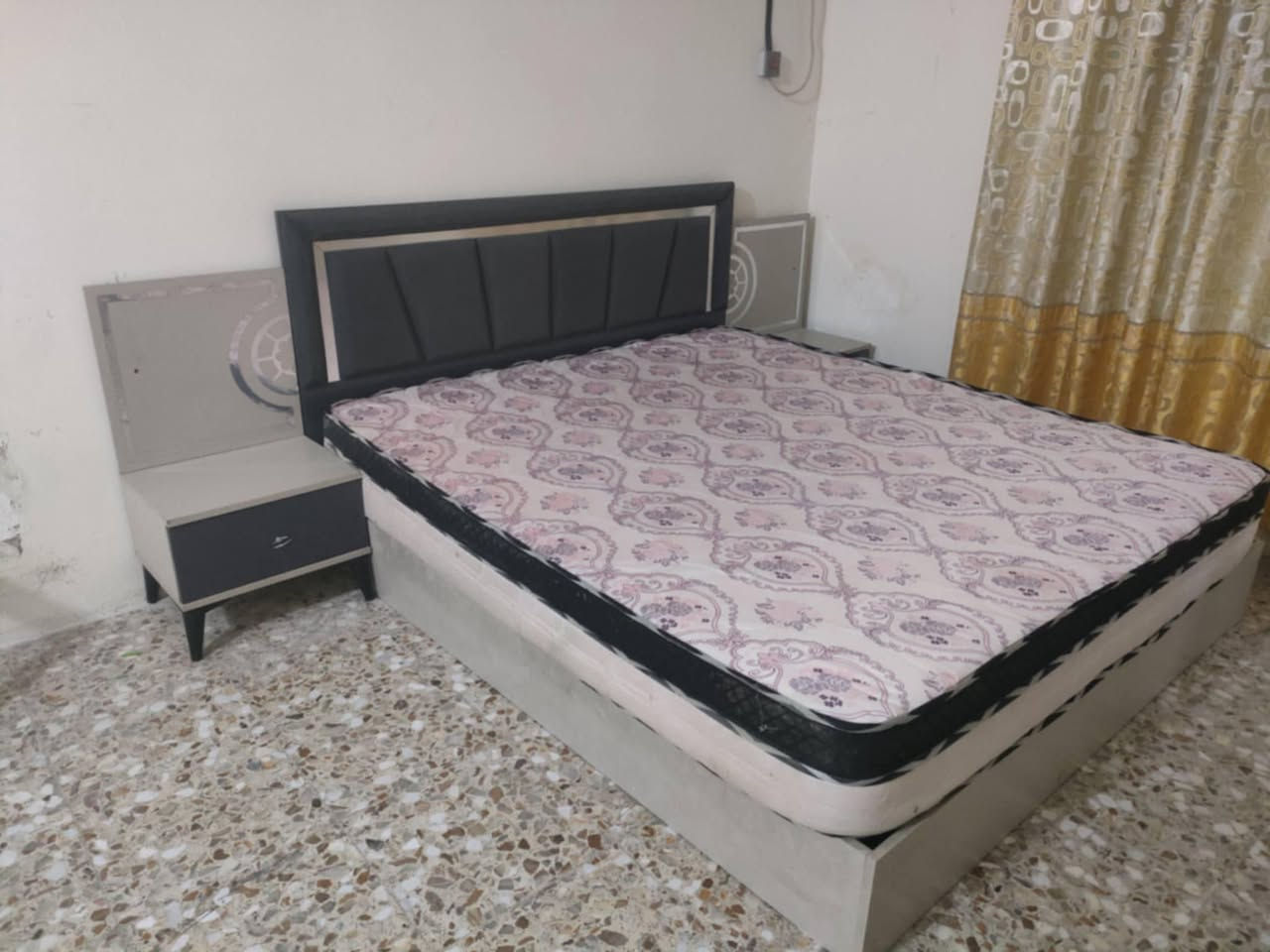 غرفة نوم للبيع 5قطع مكان محاويل بعدها جديدة سعر قفل 350


**إذا كنت صاحب هذا الإعلان وتريد حذفه لأي سبب، رجاءا أرسل رسالة إلى الدعم الفني**