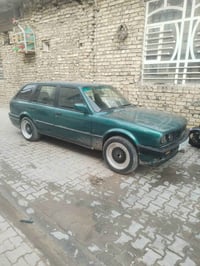 بي ام. استيشن رقم نينوئ 12 موديل 91 سياره حلوه وكهربايات كلها شغاله كي...