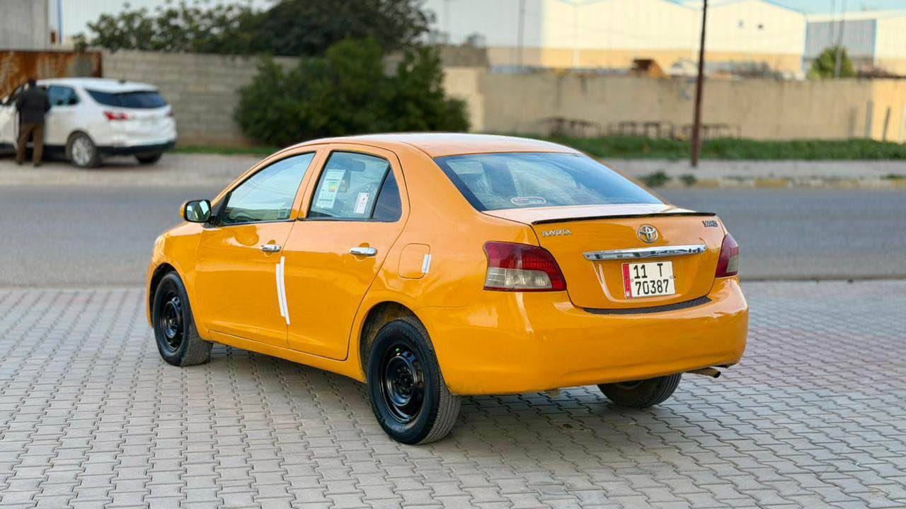 سلام عليكم 
يارس موديل 2007 

مشروع وطني رقم دولي 
دفتر بنزين نقابة مسفرة

صدر خلفي امامي جديده
كير و محرك بشرط كير اوتماتيك

سياره بيها بونيت جملغ 
بدون دواخل 

مكانى كركوك داخل مدينه
سعر68 بي مجال قليل 
*********** كركوك, العراق
