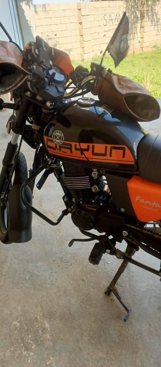 اسلام عليكم ورحمه الله وبركاته
ماطور دايوان موديل 2025مرقم كامل بئاسمي شغال كامل لايتات نشرات بكات 
اشاير كهربائيات كفاله عامه تايرات جدد ماطور بس تركب وتمشي السعر مليونين او500بي مجال بسيط المكان تكريت 
الرقم ***********خلي تواصلك واتس أو اتصال
