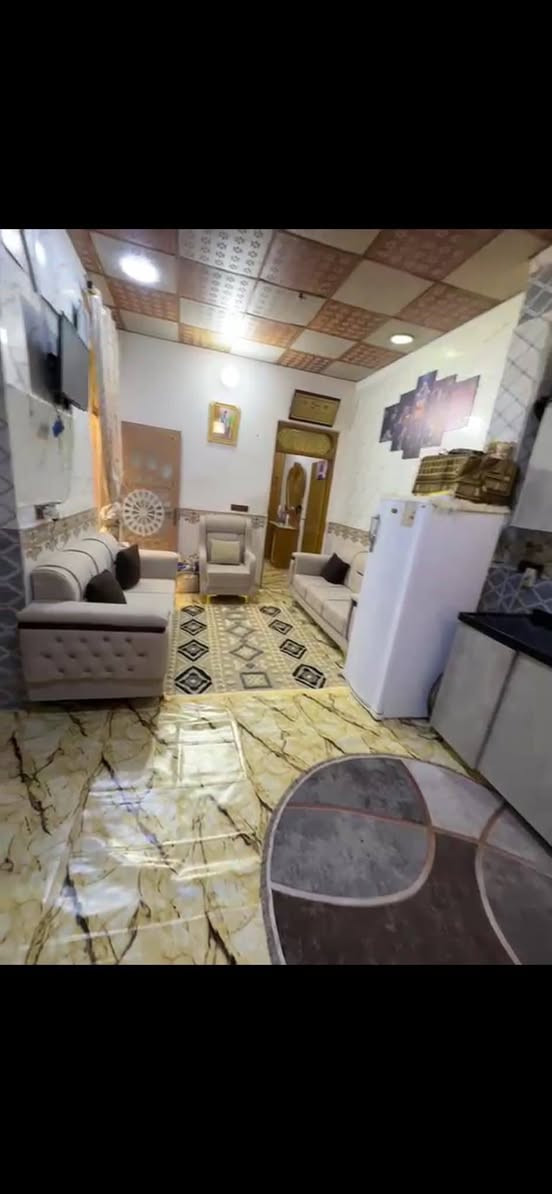 للبيع بيت زراعي

📍 الموقع: خلف المطحنة، مقابل قرية الغدير

📐 المساحة: 50 م²

🏠 مواصفات البيت:

* صب أساس.
* بناء طابوك نهروان.
* سقف صب.
* سند 25.
* طابو زراعي.

💰 السعر: 15 مليون دينار
✅ السعر بيه مجال
***********وتساب
