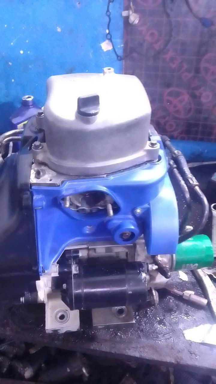 تعلن ورشة وسام الشمري التحوير كافة التكاتك بياجو اتول وتصليح كافة التكاتك باجاج تي في س عروضا مستمره يوجد لدينا تفصيخ بياجو تجفيت كامل 200الف تجفيت نصف 100الف شركة ضمان حقيقي تستلم وصل ضمان مدة سنة يوجد جميع المواد الحتياطية شركة هاي عروض مستمره خلي فقير يشتغل  ولماعنده على حسابي هواي عروض عدنه اذا اعدد لصبح ماخلص اخوتي أوقات عمل من ساعه 8صباحأ لحد 9مساء العنوان بغداد البياع مدخل شرطه الرابعه ورشة وسام الشمري *************************** واتساب مفتوح ماسنجر مفتوح اهلآبكم
