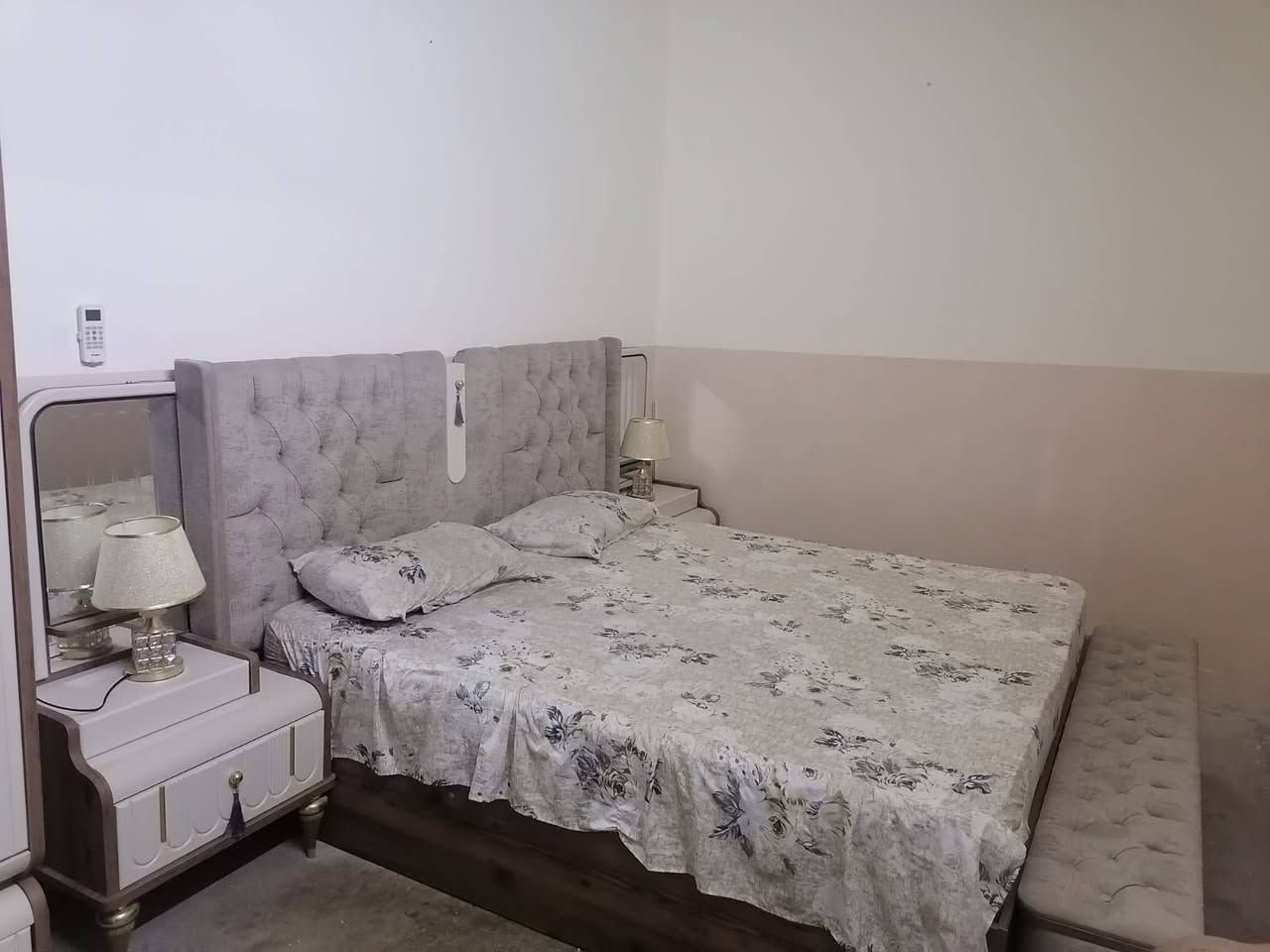 غرفة نوم ١١ قطعة اخو جديد مستعمل شي قليل ١،٢٥٠،٠٠٠ الف او بيه مجال مكاني ليلان للاستفسار(***********) اني مكلف بل نشر كركوك, العراق
