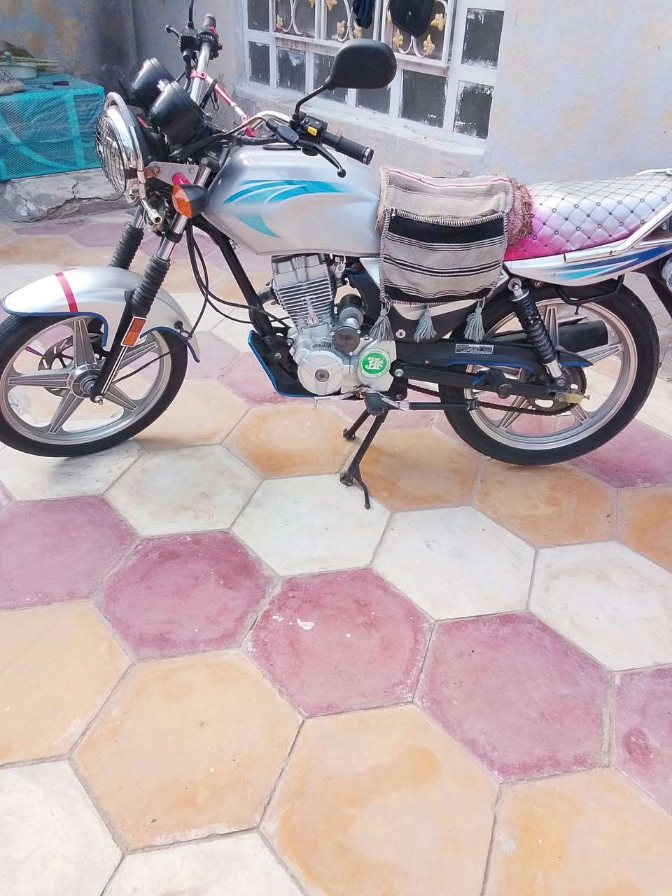 للبيع دراجه دايوان عظم اصولي م 22 كربلاء الحسينيه رقم ***********
