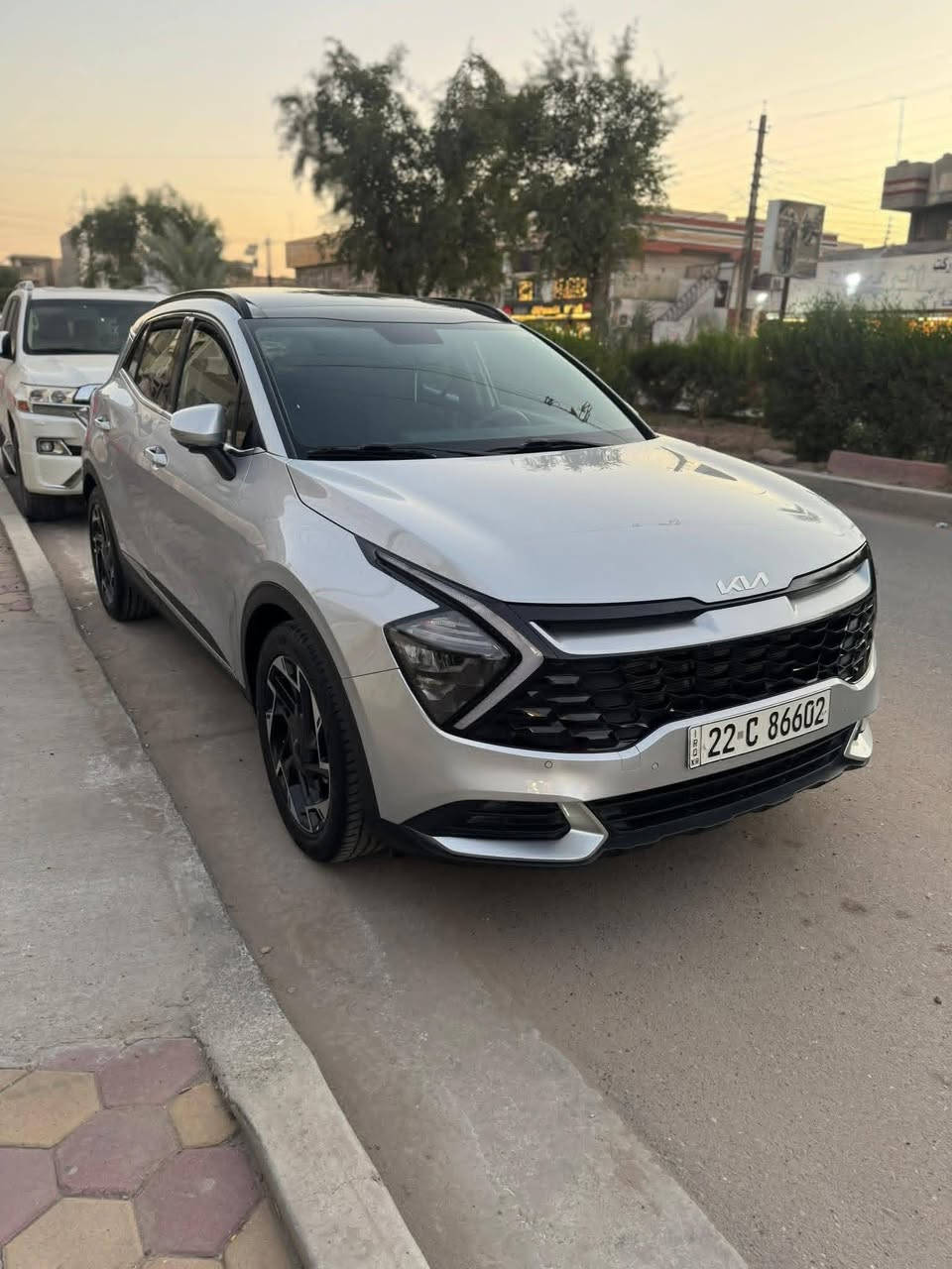 سبورتج  2023 
خليجي سياره فول مواصفات  
ترهم مراوس حسب القناعه
بصمه +بصمه ابواب
رادار امامي
رادار جانبي وخلفي
بانوراما
كراسي كهرباء
تبريد بلكشنات
تدفئه بلكشنات
تدفئه بلستيرن
صندوق كهربائي ذكي
محرك 2000 دوش
ماشيه 28كم السياره
سياره حلوه ونضيفه بيهة بارد باب السايق يم يده الباب
وشخط باب الخلفي الايمن حوالي 10سم
باقي سياره جديده
مكاني بغداد 
السعر رقم 1 رد تلقائي
***********
