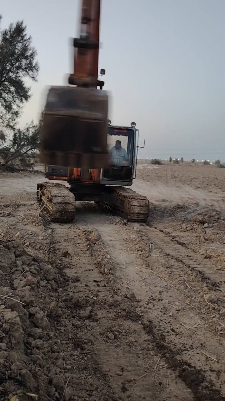 سلام عليكم حفاره فايف البيع
موديل 99 جاهزه العمل رقم واسط اسود خوان مامتواجد بل فيس هاذه رقم راعيه
***********

