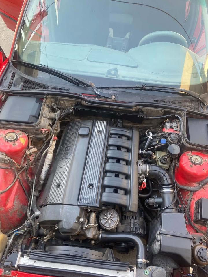 سلام عليكم BMWللبيع 525 كبس دجتل كير عادي مديل 91محدث94بدون صبغ فقط بوند وجاملغ جارد السعر55بي مجال اثر دخان بدايه التشغيل 
***********

