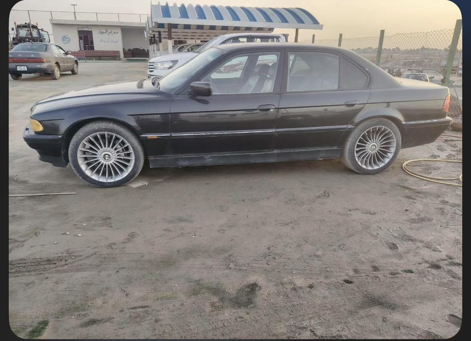 سلام عليكم
بي ام للبيع او المراوس بي ام خفاش 6 سلندر كير اوتاماتيك سياره نظيفه بمعنى الكلمه رقم دولي سليمانيه سعر 70 وبيه مجال حك الجيه 

للاستفسار *********** واتساب فقط
