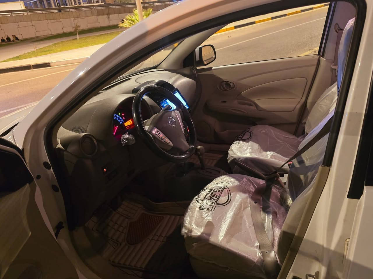 السلام عليكم نيسان صني 2024البليته الزركه كفاله عامه سعر 120بيه مجال بسيط ***********
