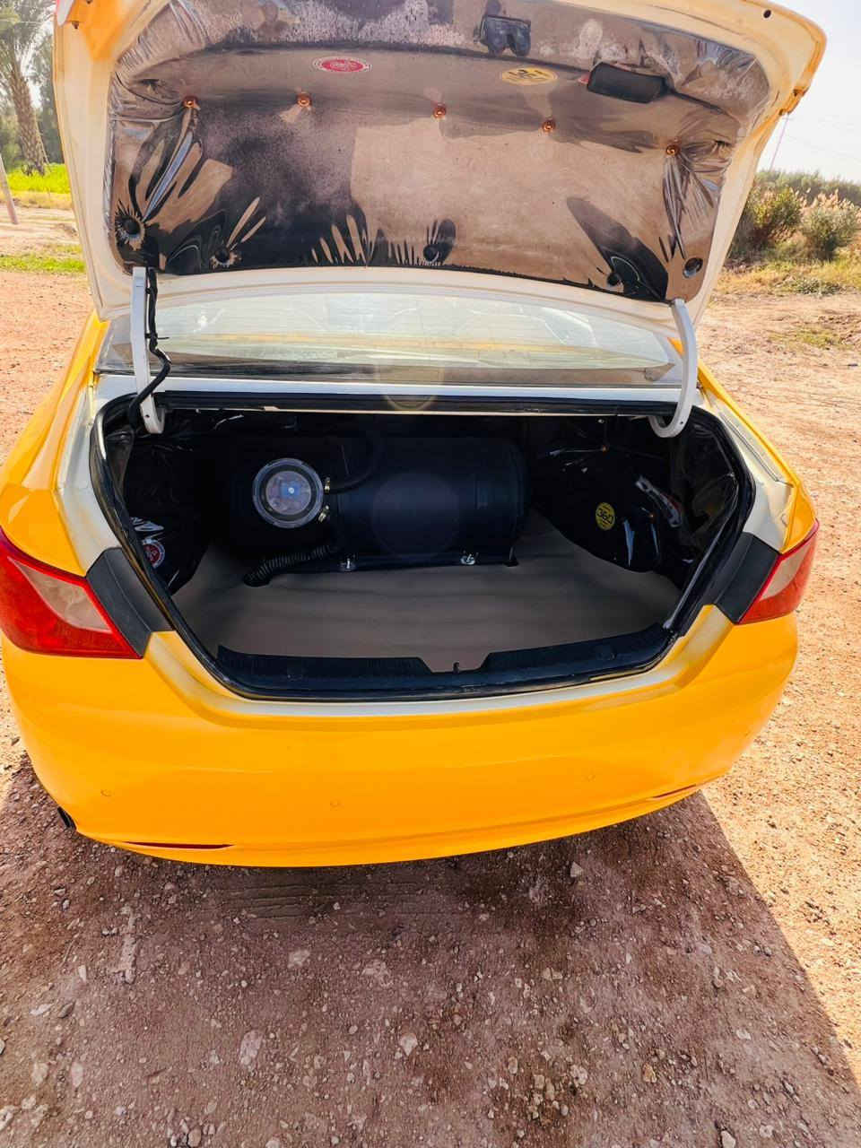 السلام عليكم سوناتا 2011 وارد خليجي سيارة مكفولة من الحادث والتبديل والعيب الشرعي مشروع وطني تحويل ثاني يوم مصفرة هيئة ومرور+ منظومة غاز  عنواني الديوانية الحمزة الشرقي السعر شدة و 5 ورقات وبيها مجال رقم الهاتف ***********
