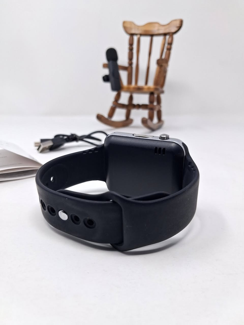 ساعه سمارت تدعم شريحة اتصال
شاشه امولد تبقى شغاله 24 ساعه 
منفذ شحن مايكرو 
تدعم رام خارجي رقم مفتوح 
كاميرا تصوير 📷 
صوت سبيكر قوي للاتصال


**إذا كنت صاحب هذا الإعلان وتريد حذفه لأي سبب، رجاءا أرسل رسالة إلى الدعم الفني**